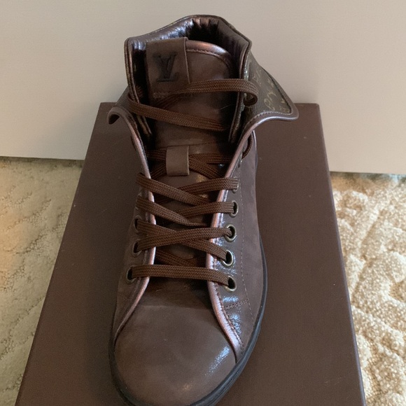 Louis Vuitton Brown Brea Fold Over Sneakers - Picture 4 of 16